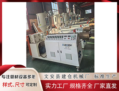 西寧塑料擠出設(shè)備廠家 華泰證券：Q布入局者增加不改短期格局